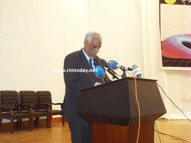 وزير العدل يلقي كلمة  وزير الداخلية أحمدو ولد عبد الله 