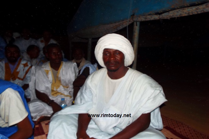 الناطق بإسم المجموعة المنسحبة الاطار محمد محمود ولد أمبارك 