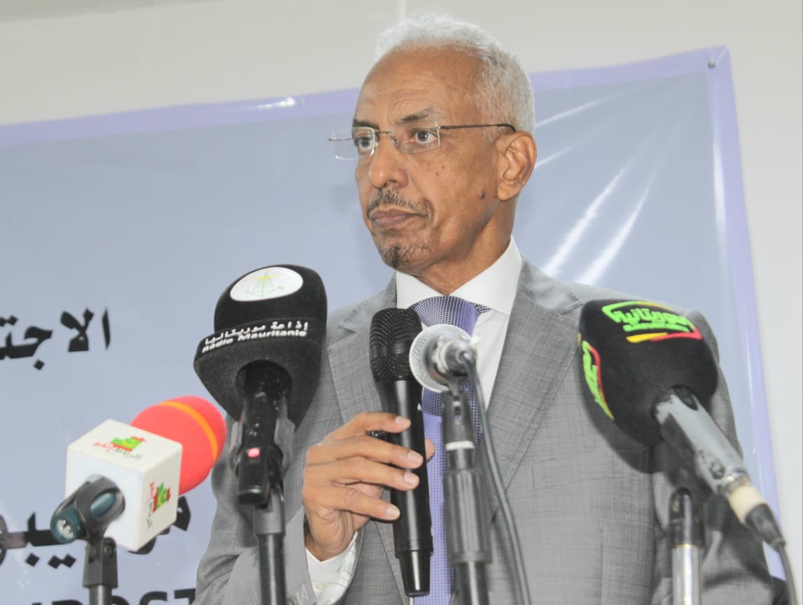 المدير العام للشركة الموريتانية للبريد السيد عالي ولد عيسى