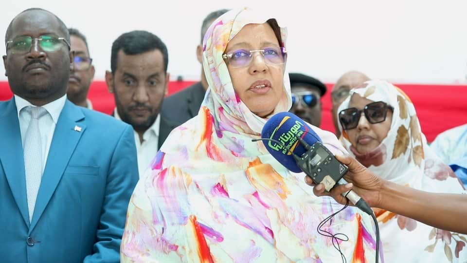 مفوضة الأمن الغذائي السيدة فاطمة بنت خطري